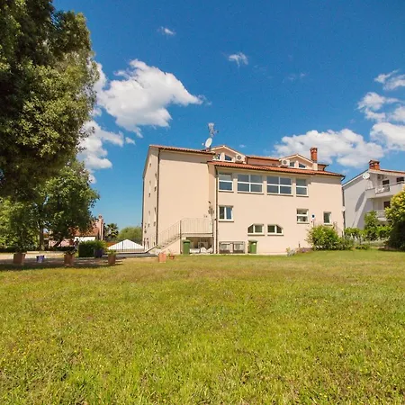 בית הארחה Fineda Grande 3*