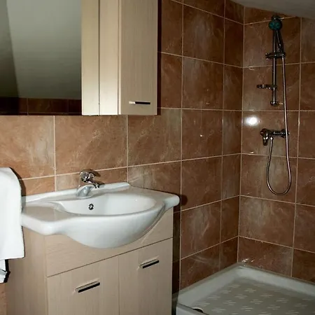 Fineda Grande בית הארחה 3*