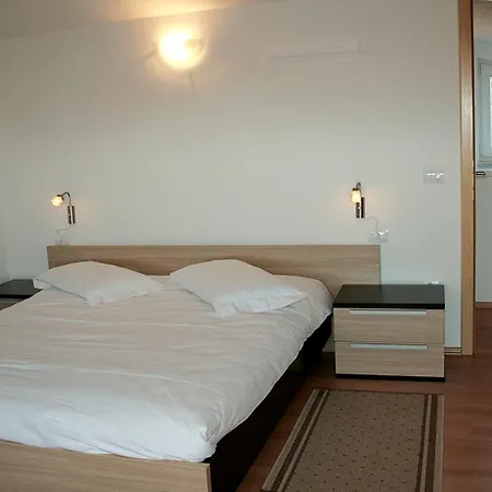 בית הארחה Fineda Grande פורץ