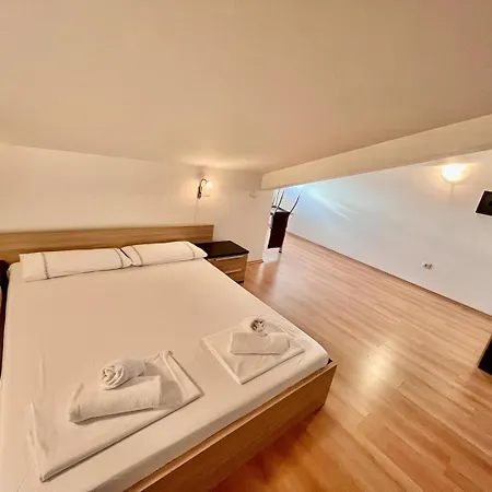 Fineda Grande Konukevi Poreč